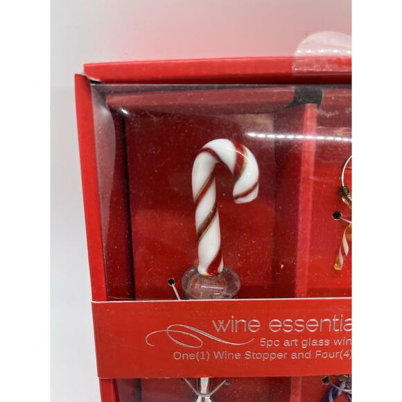 Mikasa Celebrations Peppermint Twist 5pc Glass Wine Set Stopper & Charms - Picture 3 of 6